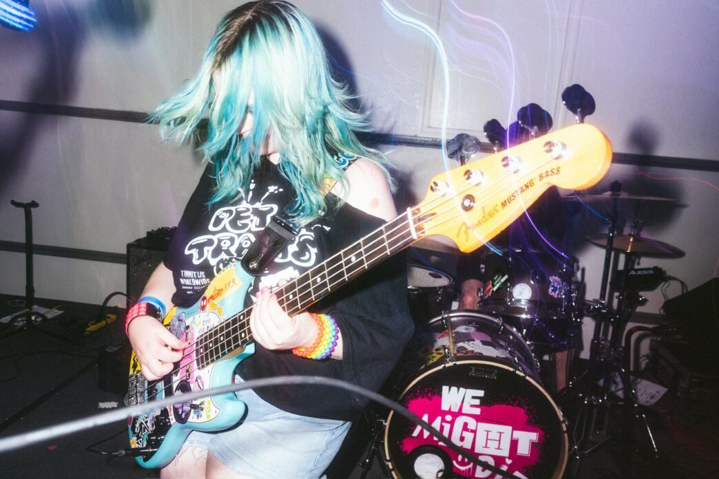 LIv, front woman from We Might Di.