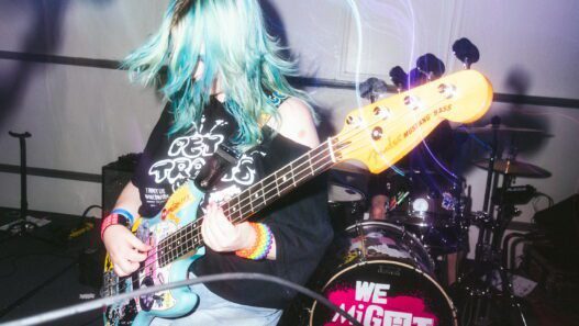 LIv, front woman from We Might Di.